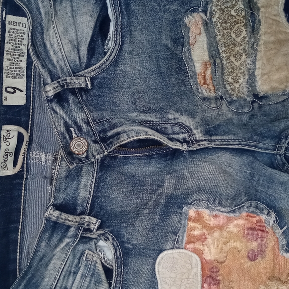 woman jeans size 9  fashion with patches - Picture 2 of 10